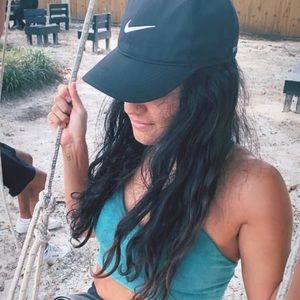 Meet your Posher, Adriana